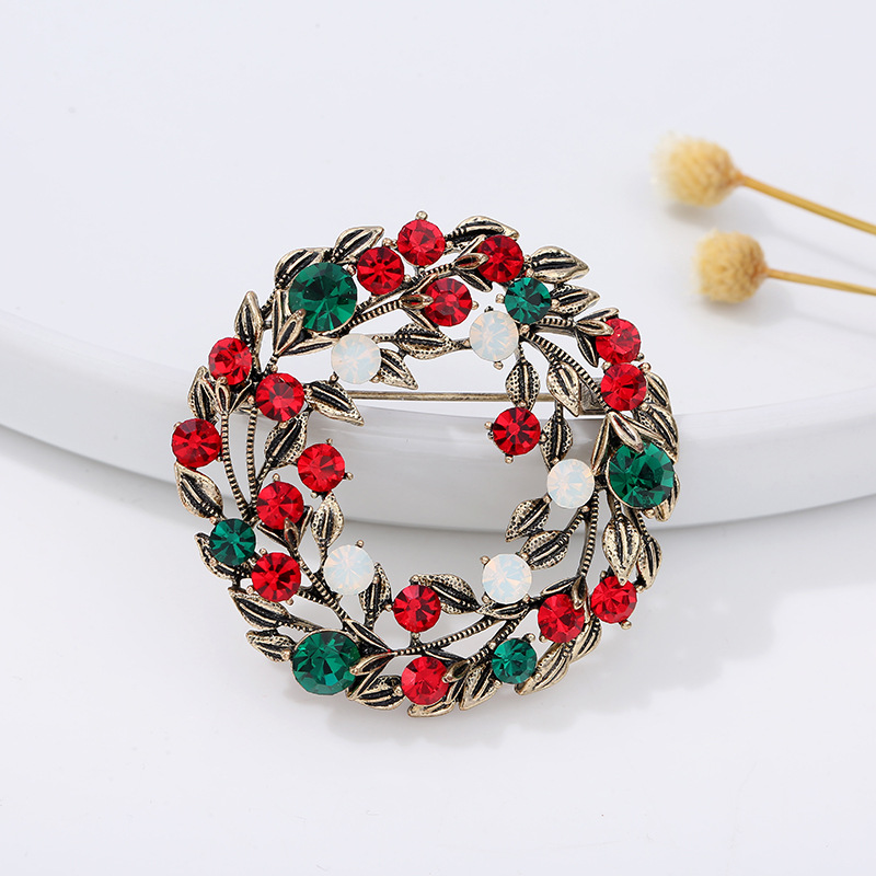Christmas series jewelry brooc - Embroidery Kaftan のレビューと価格