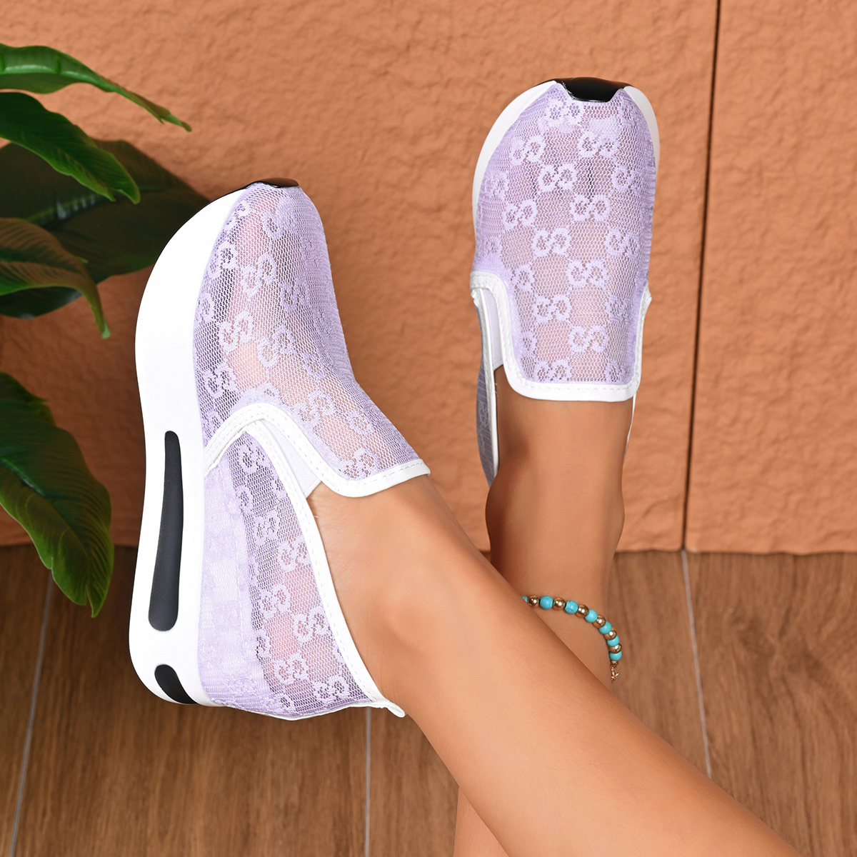 Women Sneakers Women Floral Pa - Embroidery Pattern のレビューと価格