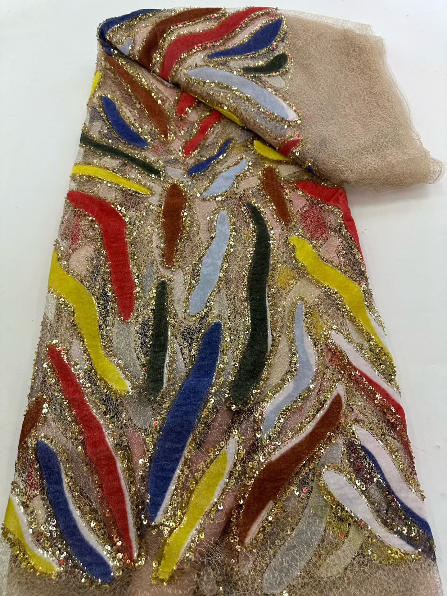 Latest African Sequins Lace Fa - Embroidery Net Fabric のレビューと価格